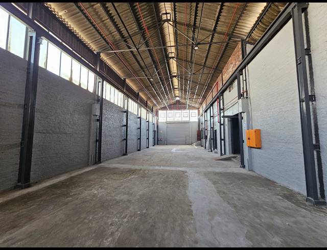 610M² WAREHOUSE TO LET IN BENROSE